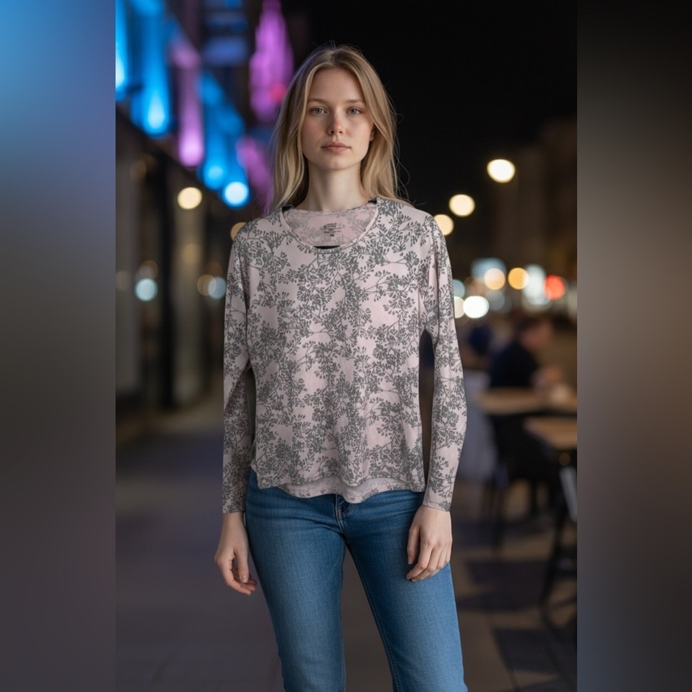 *30off3* NWOT. Patagonia Floral Top. Medium Size.